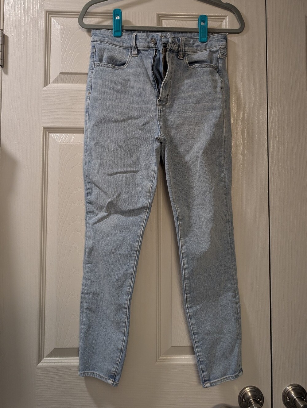 American Eagle 360 Next Level Stretch Light Wash Women's High-Rise Jeans